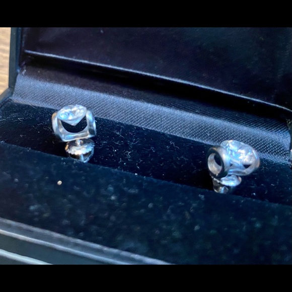 Authentic Movado Diamond Earrings- Platinum - Picture 4 of 7